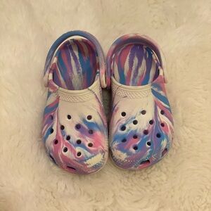 Crocs toddler size 8